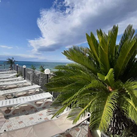 Helios Hotel Balchik Exterior photo